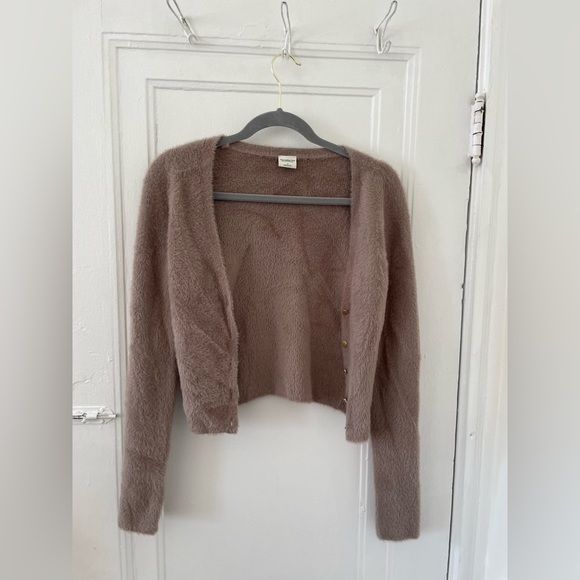 Abercrombie and Fitch Super soft sweater - Picture 1 of 3